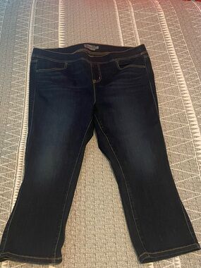 Torrid Crop Super Soft Dark Indigo Women’s Stretch Jeans - Classic Fit 2